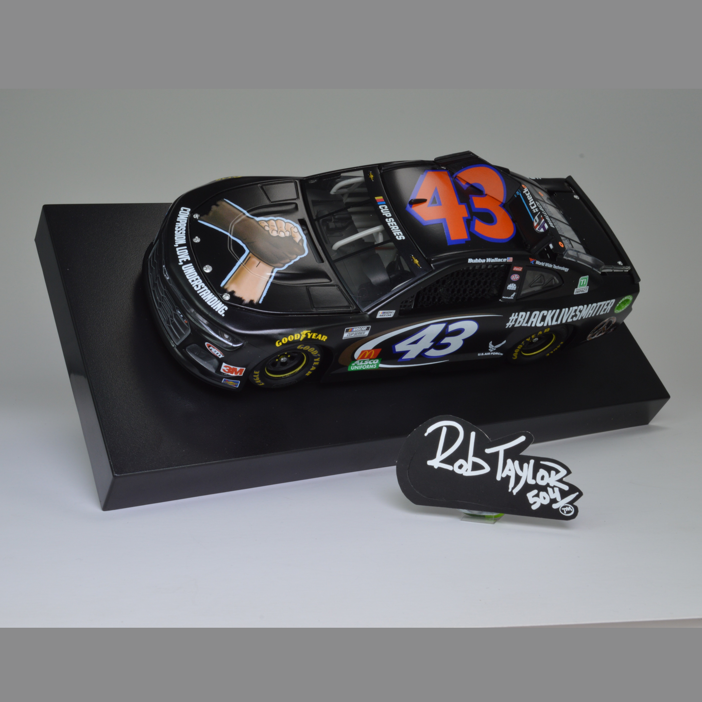 BUBBA WALLACE BLACK LIVES MATTER NASCAR 1:24 SCALE DIECAST